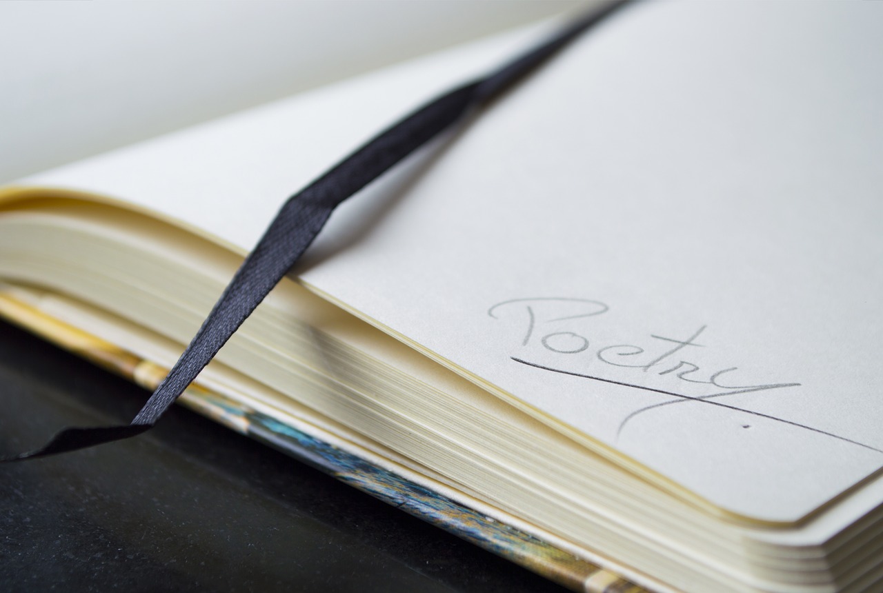 notebook-2247352_1280